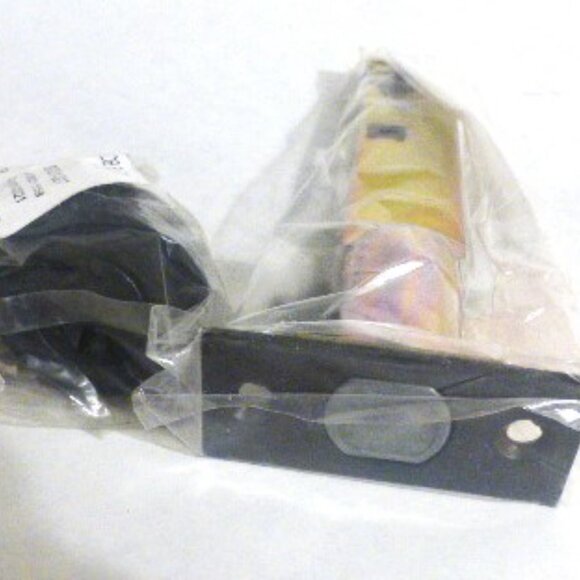 Lot of 6 DOOR Replacement LOCKS Black Lock Cylinder w/ Key - Picture 2 of 10